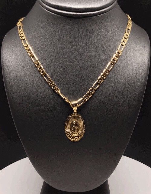 Cañón ventaja arco Collar de oro virgen chapado en oro Virgen de Guadalupe Pendant – Fran & Co  Jewelry