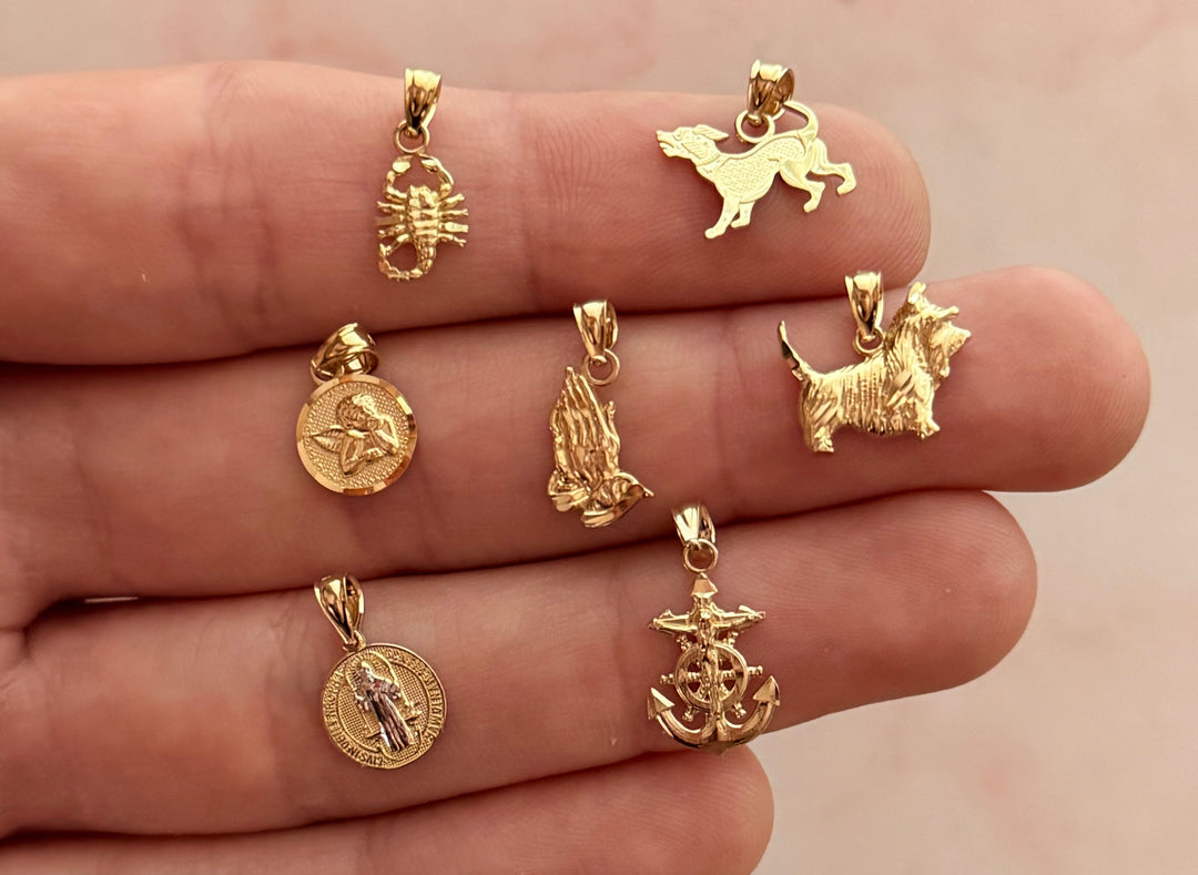 Pendentif Couronne 15 Años En Or Jaune 14k - Zirconium Cubique - 1.8g - Neuf Avec étiquettes
