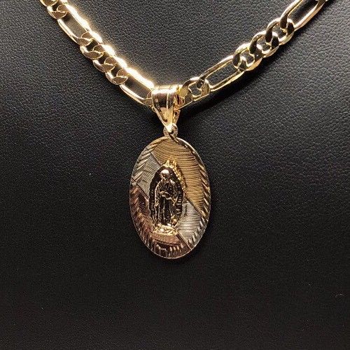 fecha intencional Calvo Chapado en oro Virgen María Colgante Collar Virgen de Guadalupe Colgante –  Fran & Co Jewelry