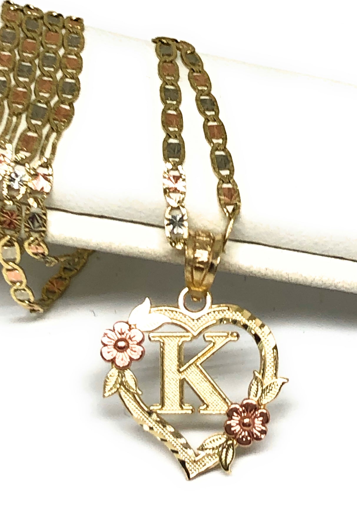 Diamond Letter K Necklace 1/10 ct tw Round-cut Sterling Silver 18