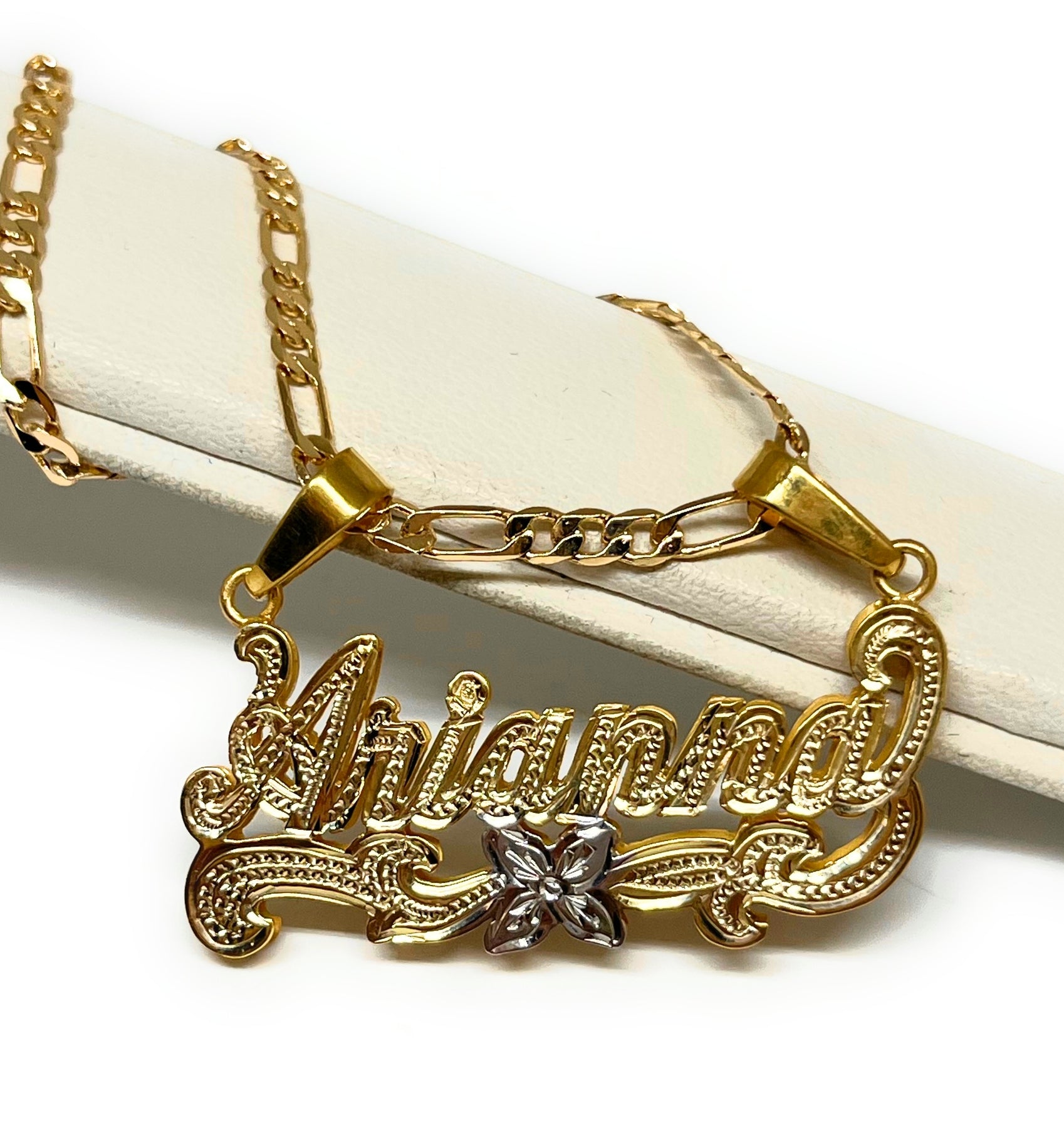 Gold Chain Personalised Name Plate Necklace Nameplate Necklace