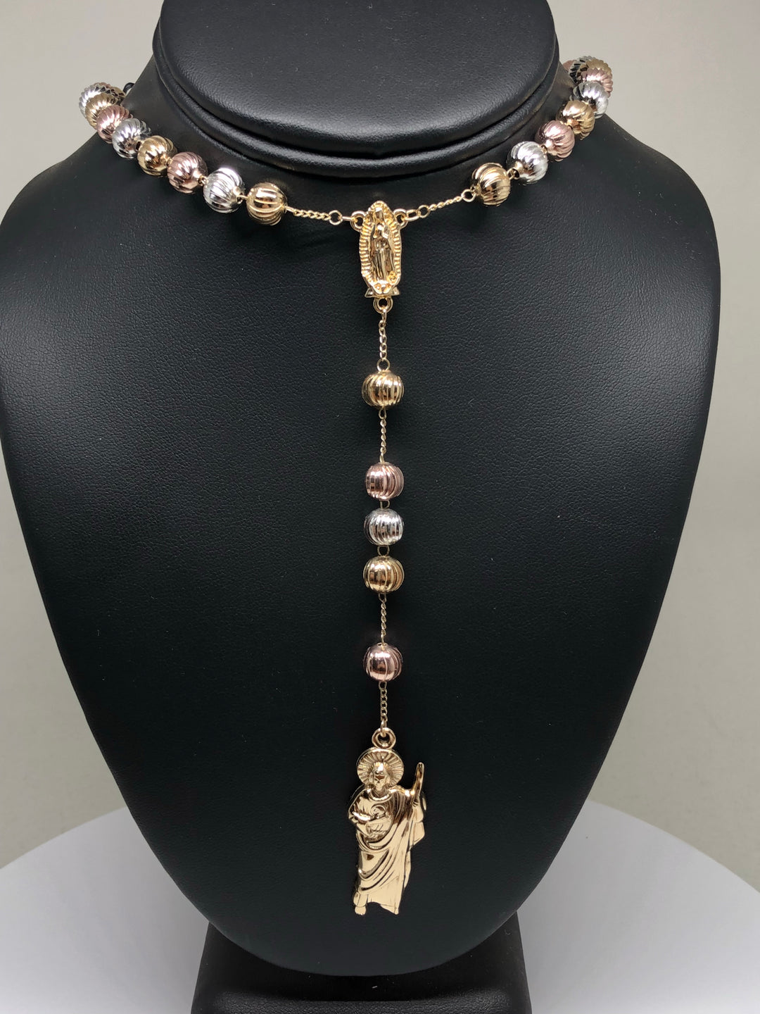 アクセサリー melyne. CONBI ROSARIO NECKLACE Gold Plate Virgin Mary Rosary Necklace Virgen de Guadalupe Rosario